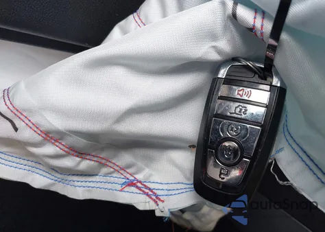 2022 Lincoln Corsair Reserve z USA, uszkodzony, nr VIN 5LMCJ2C96NUL09335